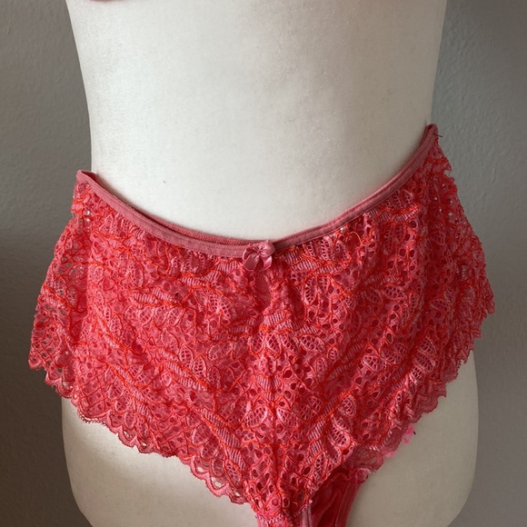 FELINA Bra and panty set - salmon pink - great condition - Picture 3 of 7